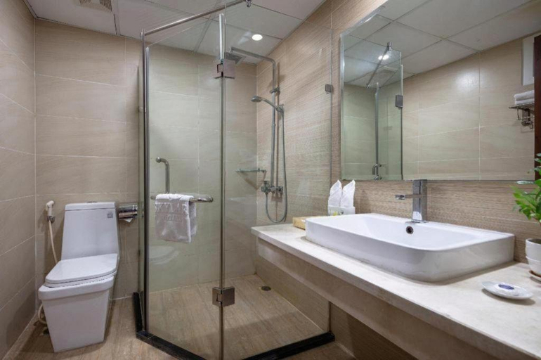 Bathroom 4, Skylark Boutique Hotel & Spa, Ba Đình
