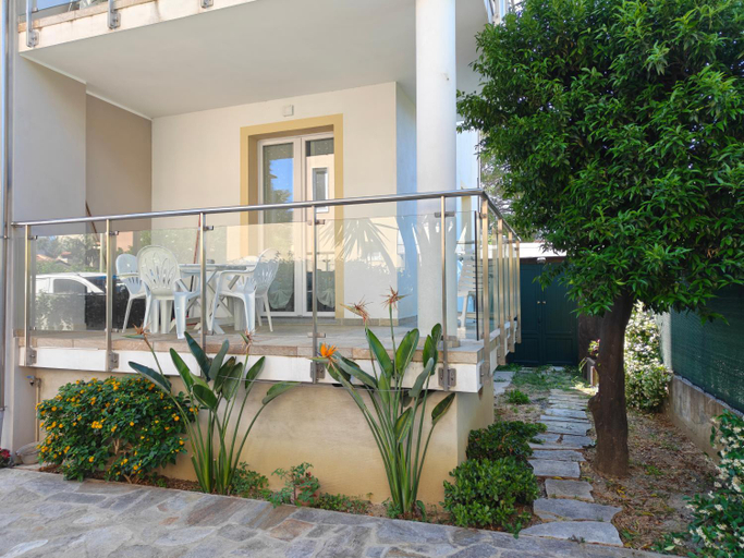 Others 5, Agnese Apartments, Imperia