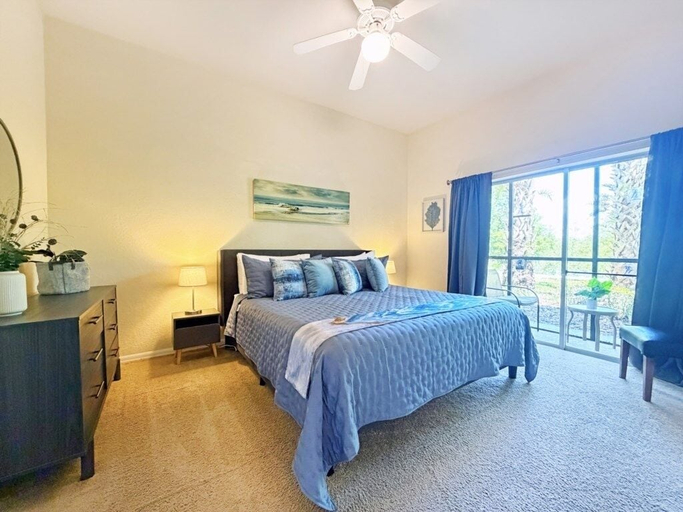 Room 4, Pelican Paradise 3 Bedroom Condo, Polk