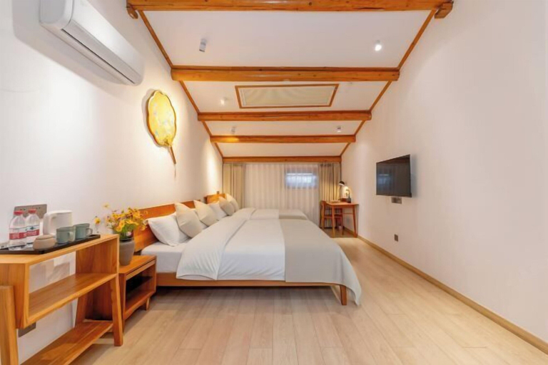 Room 5, Xidi Jiansu Inn, Huangshan