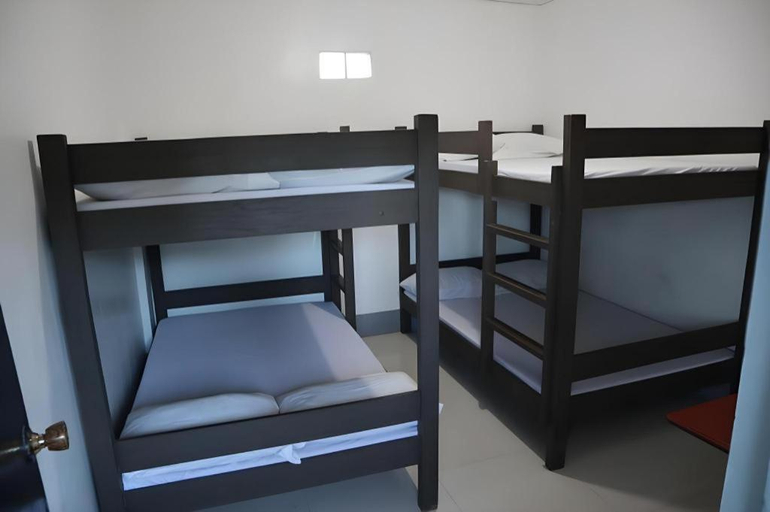 Bedroom 4, Ysraela Lodging House - Sabang, Baler