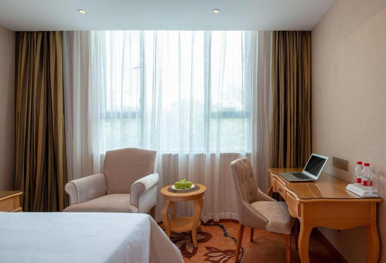 Bedroom 2, Vienna Hotel Nanning Airport, Nanning