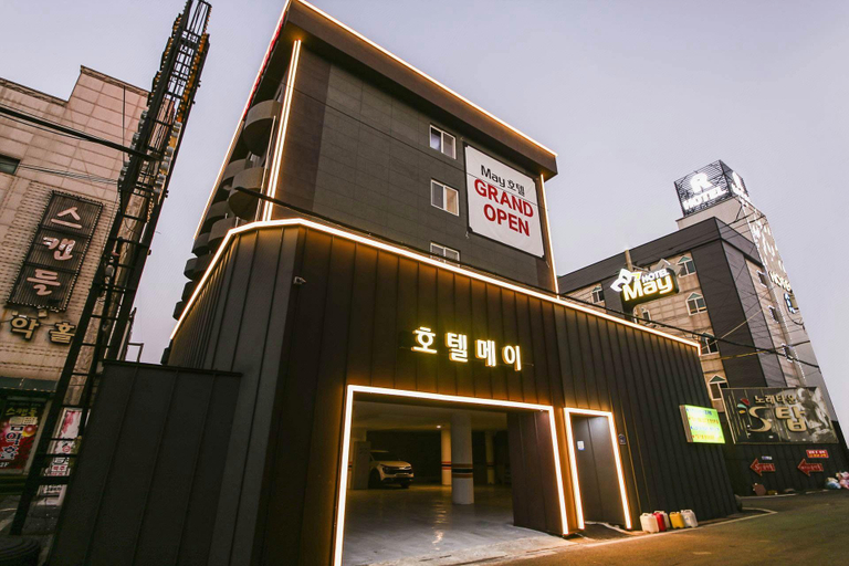 Exterior & Views 1, Gunsan Hotel May, Gunsan