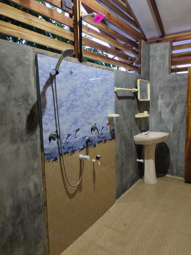 Bathroom 4, Thambili cabanas whisky point, Pothuvil
