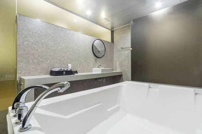 Bathroom 5, Gunsan Hotel Icon, Gunsan