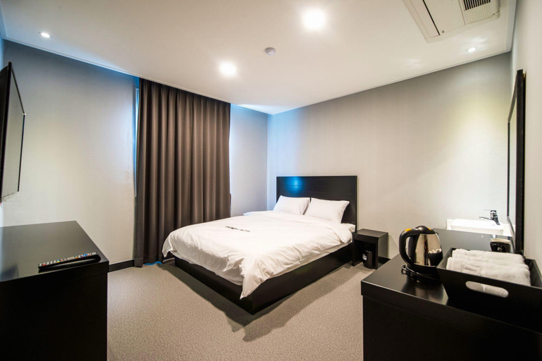 Bedroom 4, Persimmon Hotel Jeongseon, Jeongseon
