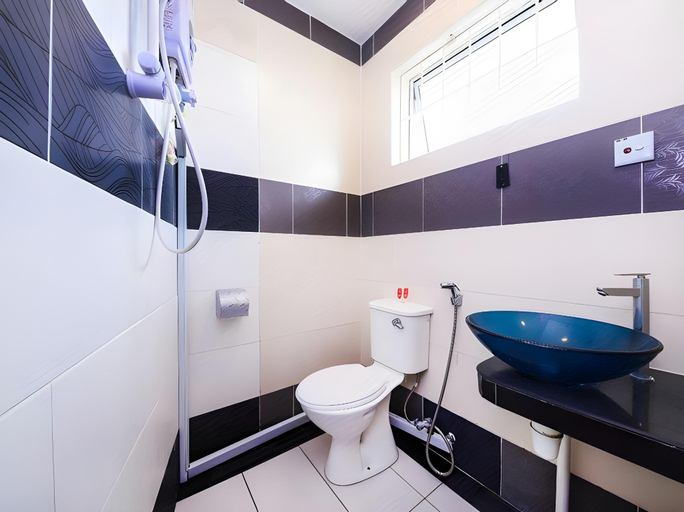 Bathroom 4, Borneo Inn, Penampang