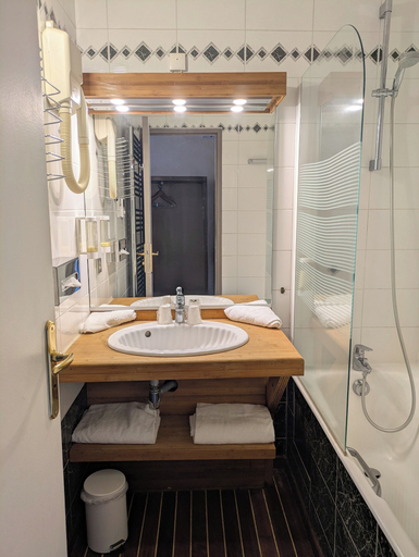 Bathroom 4, Hôtel Entre Terre et Mer, Calvados