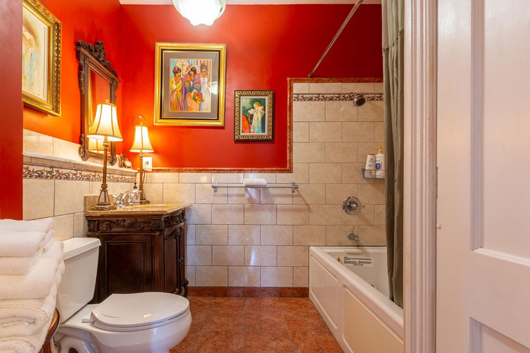 Bathroom 2, The Philadelphia Hotel Bella Vista, Philadelphia