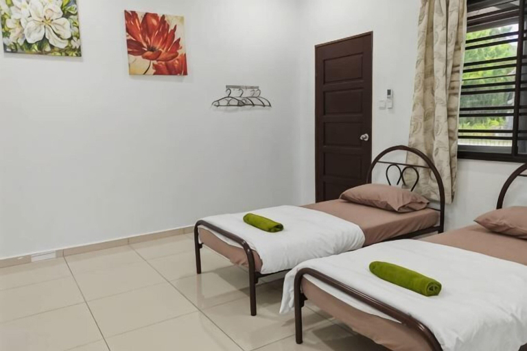 Room 4, Favourite Homestay Melaka - 8Pax,4Br,4Bath, Malacca City