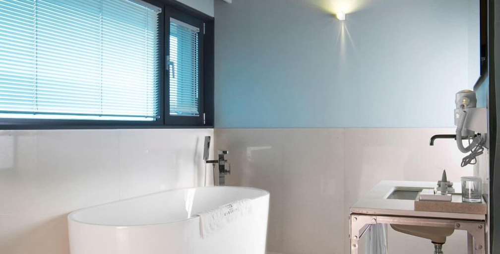 Bathroom 5, Everrich Hotel, Ganghwa