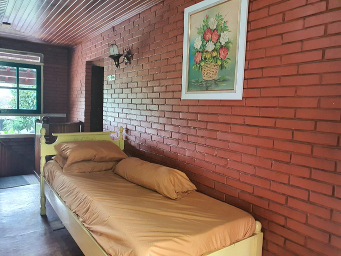 Bedroom 2, Cozzy Villa Swasti Cisarua, Bogor