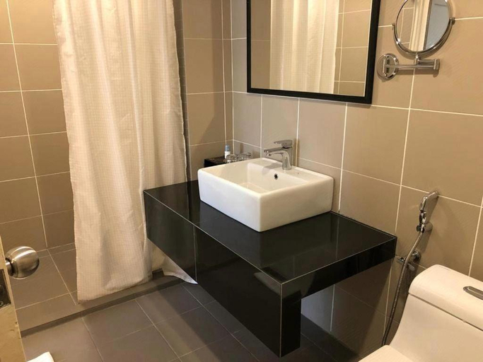 Bathroom, RPGC Garden Hotel, Kinta