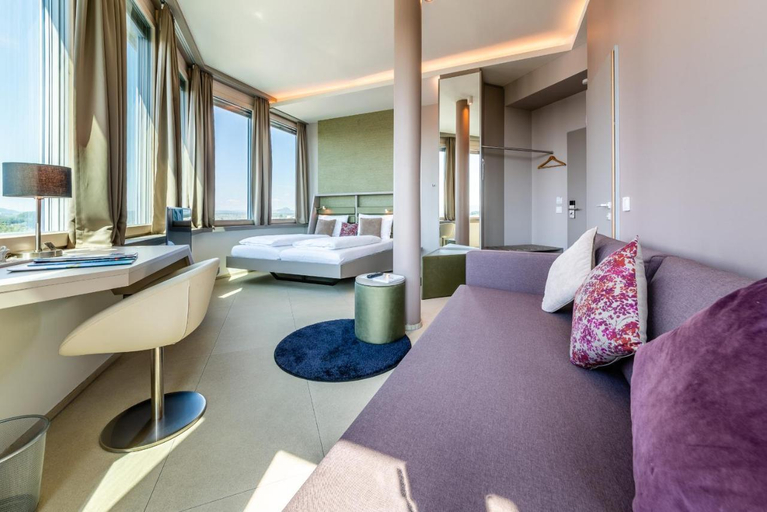Others 5, aquaTurm Hotel Plus Energie, Konstanz