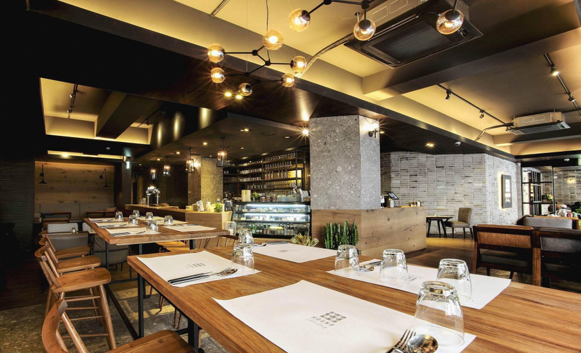 Food & Drinks 5, Seomyeon Hound Hotel 1st Street, Busanjin