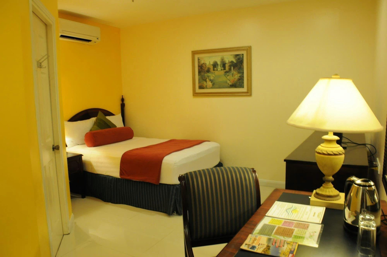 Bedroom 3, Dreamwave Hotel Santiago, Santiago City