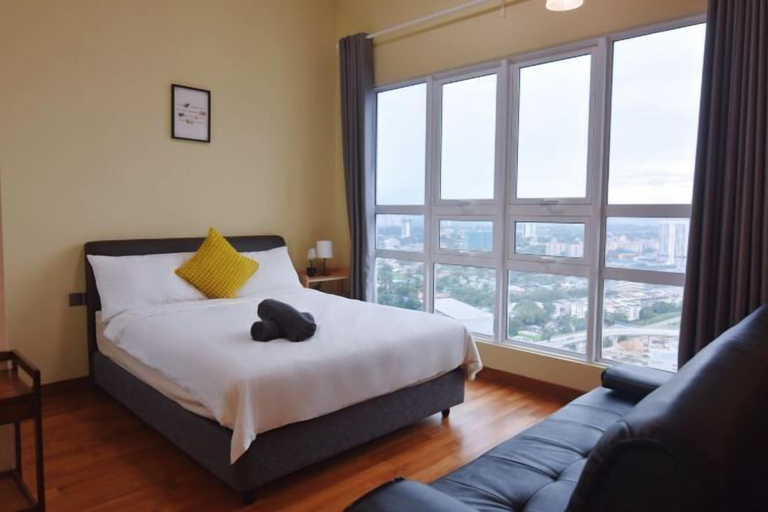 Room 5, TriTower Suites Johor Bahru Near JB CIQ, JBCC & Capri, Johor Bahru