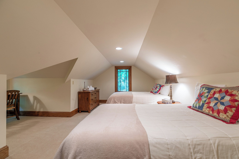 Interior 3, Amitola at Yonahlossee, Watauga
