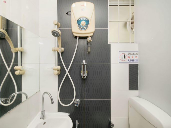 Bathroom 4, Borneo Inn, Penampang