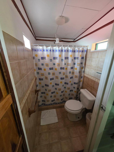 Bathroom 3, Casa Marbella, Pococí