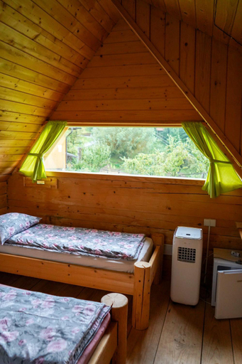 Bedroom 3, Glamping Brodej, Vitanje