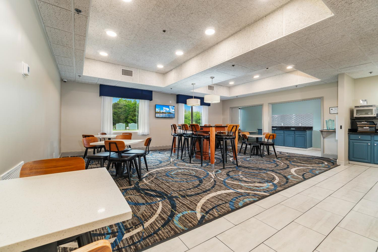 Food and beverages, The Windstar Hotel - Emerald Isle, Swansboro, Carteret