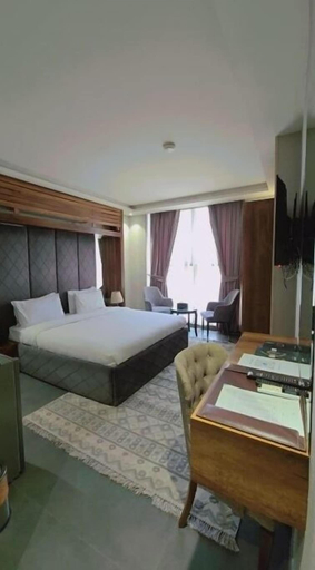 Room 4, Taj Hotel, Adhamiya