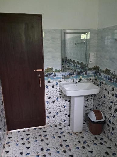 Bathroom 3, The Papa Resort Ambuluwawa, Mawanella