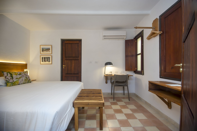 Room 4, SAN IGNACIO 659, Centro Habana