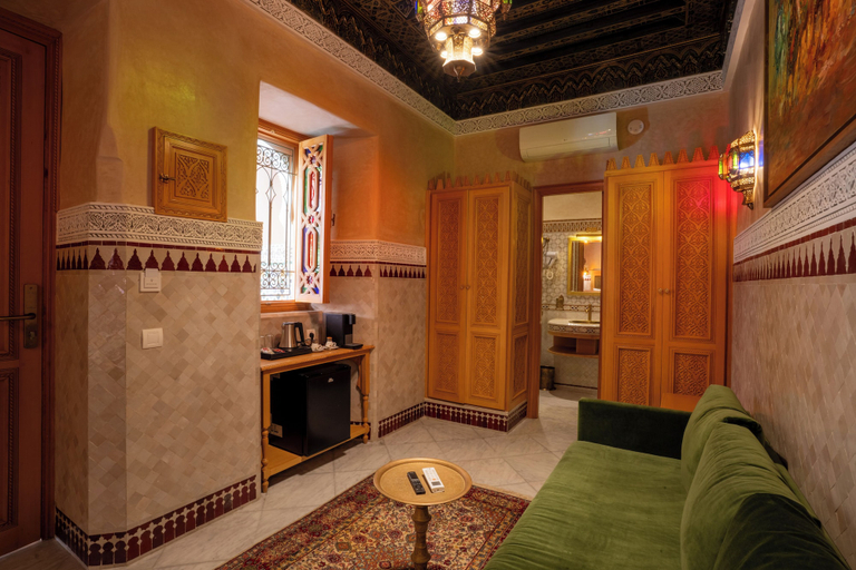Living area 2, RIAD GHIZLINA, Marrakech