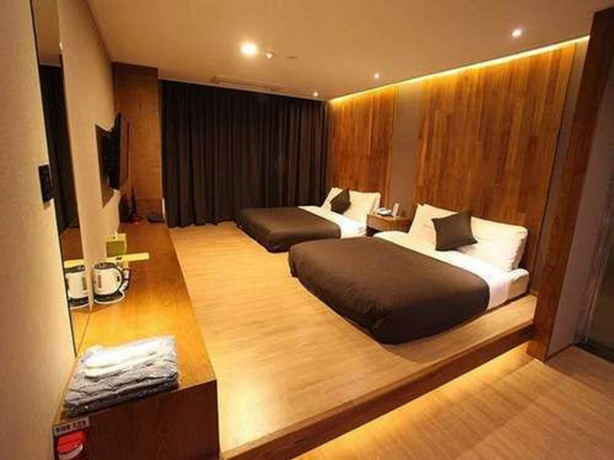 Bedroom 3, Hotel Rich, Goyang