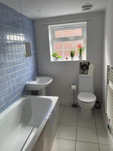 Bathroom, Apartment Sleeps 4 street on 2nd floor, Brighton and Hove