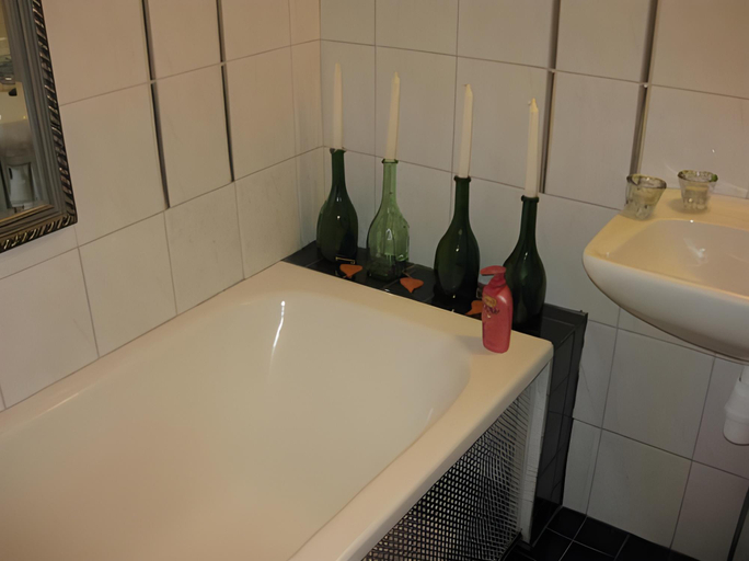 Bathroom 5, Hotel Suonenjoki, North Savonia