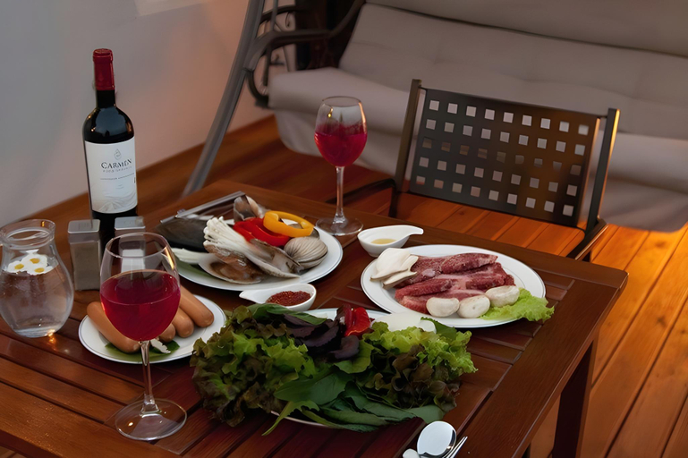 Food & Drinks 5, Grid1398 Pension, Namhae