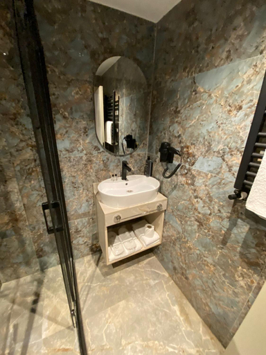 2, Nevv City Hotel, Beşiktaş