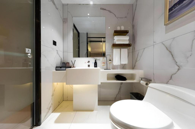 Bathroom 3, AUSOTEL by Argyle Guangzhou Baiyun, Guangzhou