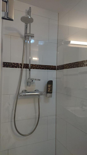 Bathroom 4, Batavia, Düsseldorf