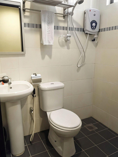 Bathroom 3, Hotel Sadong 88, Kota Kinabalu