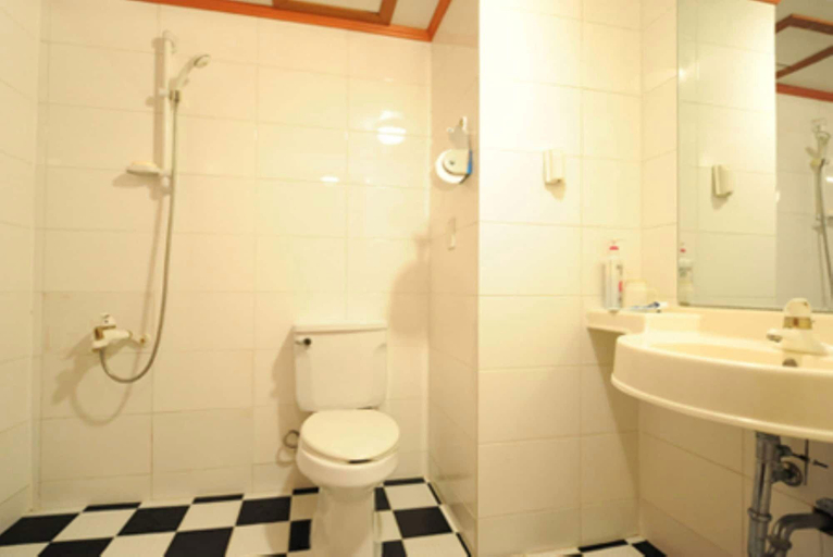 Bathroom, Goodstay Jirisan Little Prince Pension, Gurye
