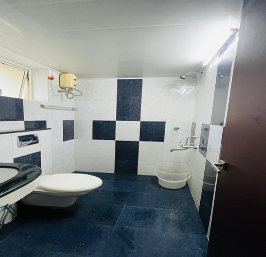 Bathroom, Tyche Stays, Thiruvananthapuram