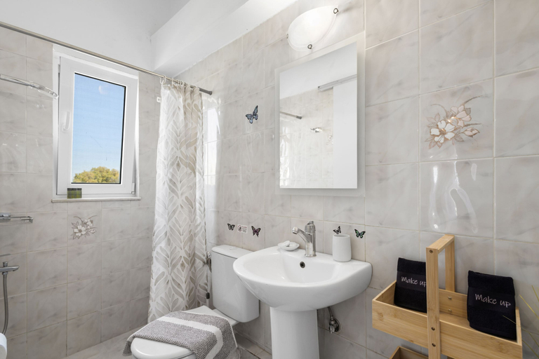 Room 5, Sun Beach Apartment in Chania 14, Crete