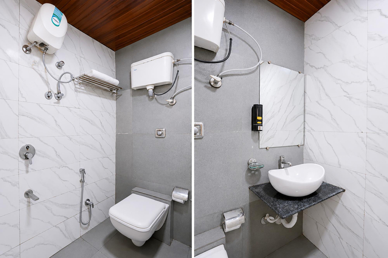 Bathroom, Hotel New Blue Sapphire Residency, Mumbai Suburban