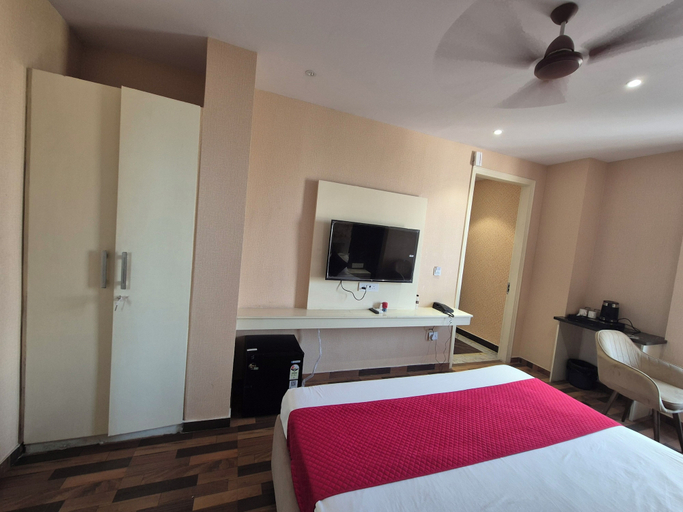 Room 2, OnlyStay Ginger Palace Sector 19 Noida, Gautam Buddha Nagar