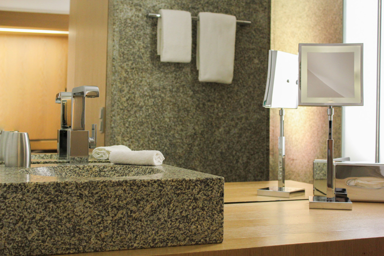 Bathroom 5, Schloss Hohenkammer, Freising