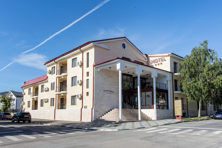 Primary image