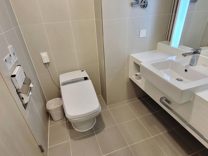 Bathroom 2, Hotel Tour Incheon Airport, Jung