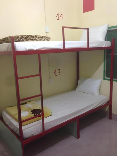 Bedroom 2, Real Vang Vieng Backpacker Hostel, Vangvieng