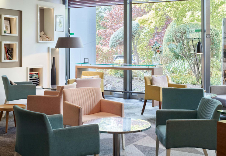 Public Area 2, B&B HOTEL Cergy Port 4 etoiles, Val-d'Oise