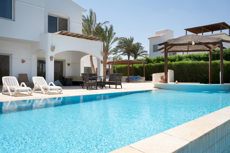4, VESTA - Luxury Villa - 5BR - White Villas, Al-Ghurdaqah 2