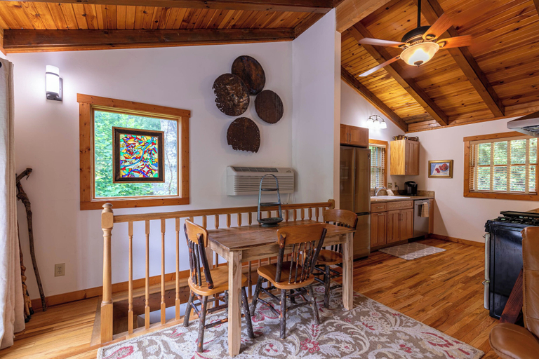 Interior 2, Knotty Pine, Ashe